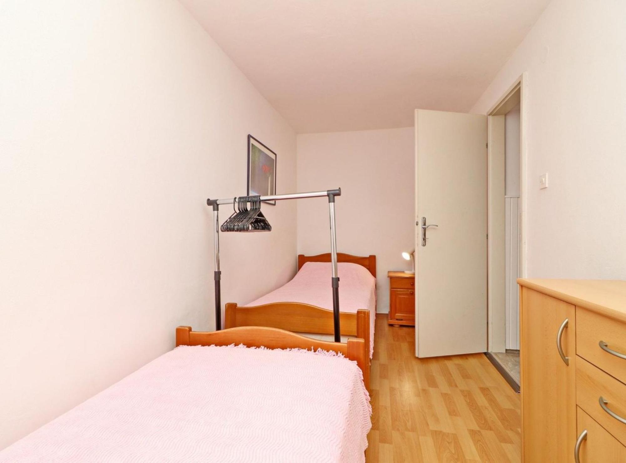 Holiday Home Neda Вела-Лука Экстерьер фото